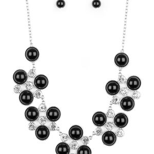 Jewelry/ Necklace/ bracelets/ Rings